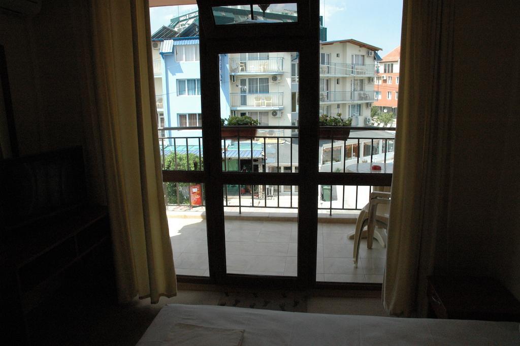 Terra Guest House Ravda Phòng bức ảnh